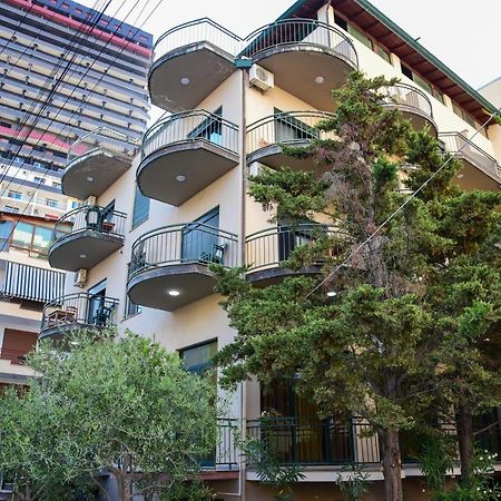 Koa Hotel Durrës Extérieur photo