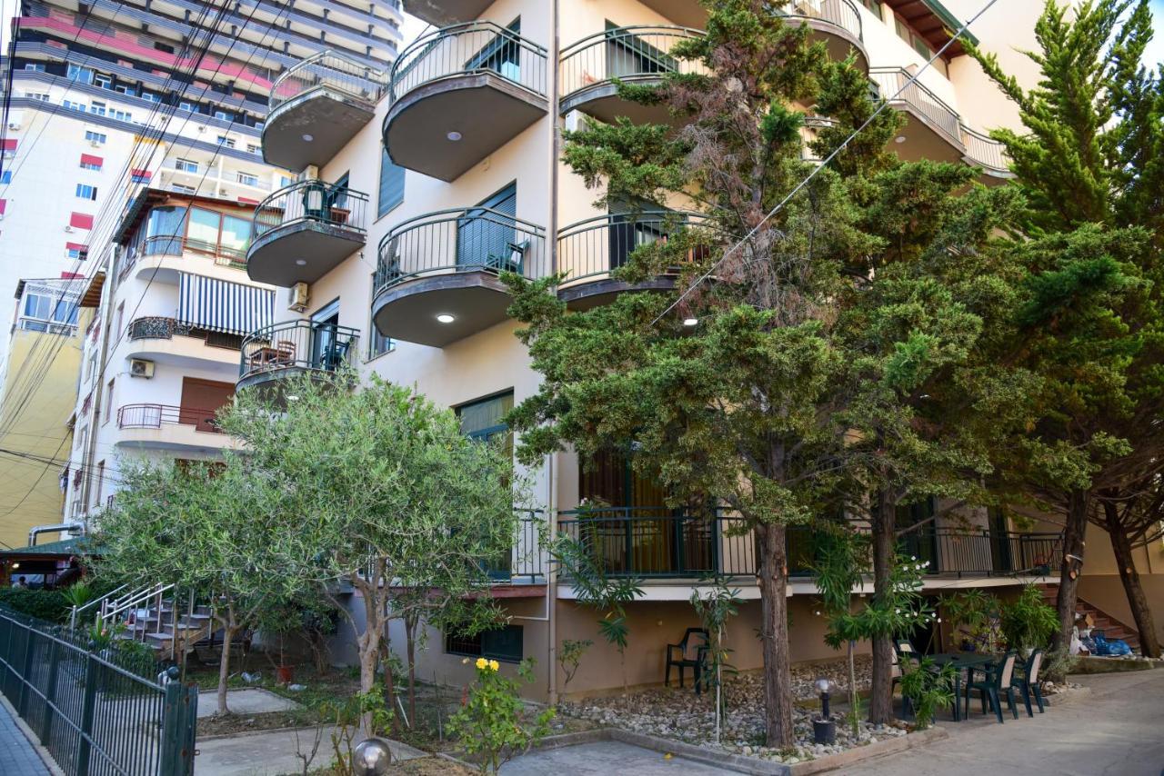 Koa Hotel Durrës Extérieur photo