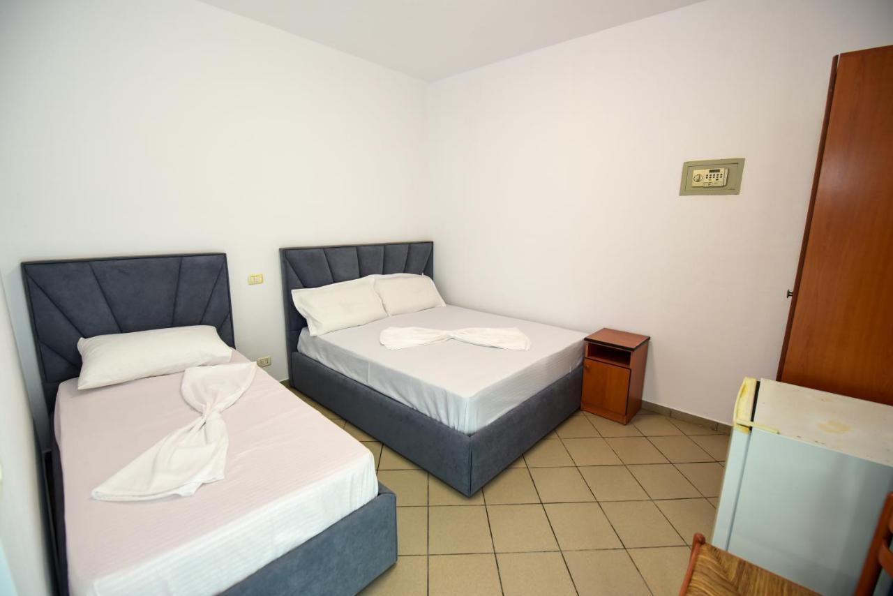Koa Hotel Durrës Extérieur photo