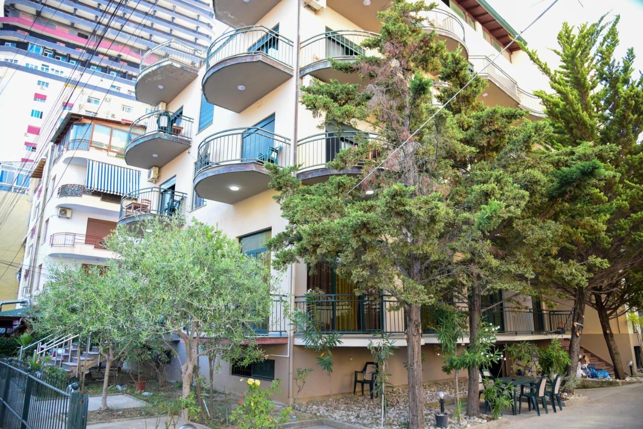 Koa Hotel Durrës Extérieur photo